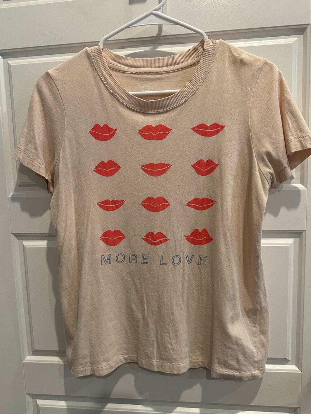 DOE More Love Small Red Lips Graphic T-Shirt Y2K Lovecore Retro Tee